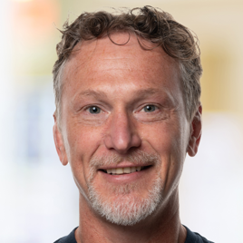 Dan Doney Headshot Jan 2024 Sq